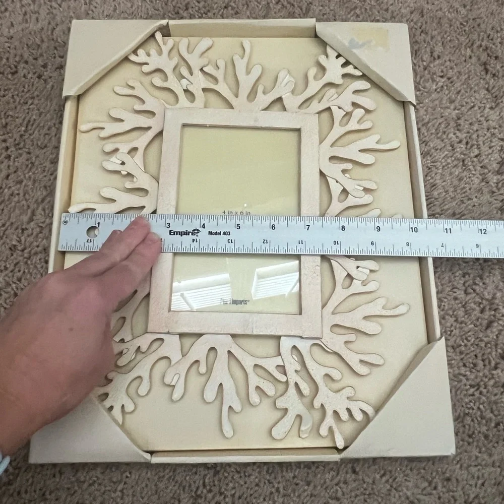 New in box pier 1 picture frame 4 x 6 table top coral beach ocean cream metal